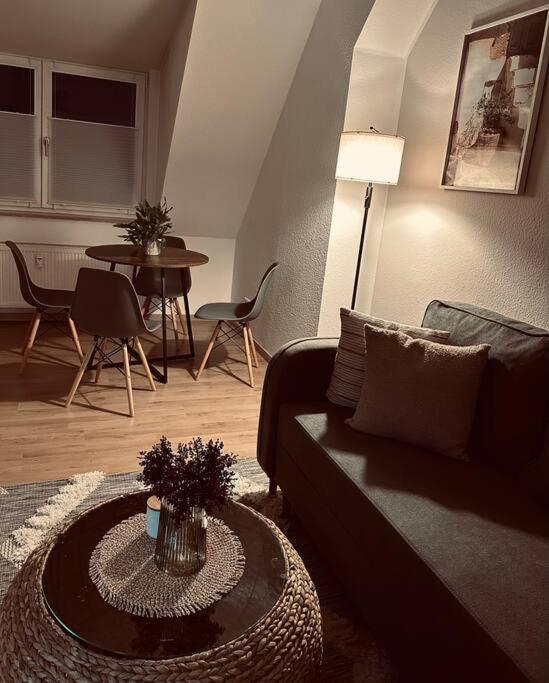 Gemuetliche Altstadtwohnung Mit Balkon Smart-Tv Erfurt Esterno foto