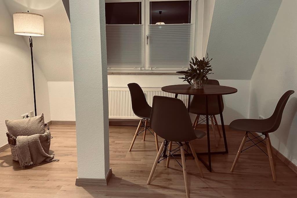 Gemuetliche Altstadtwohnung Mit Balkon Smart-Tv Erfurt Esterno foto